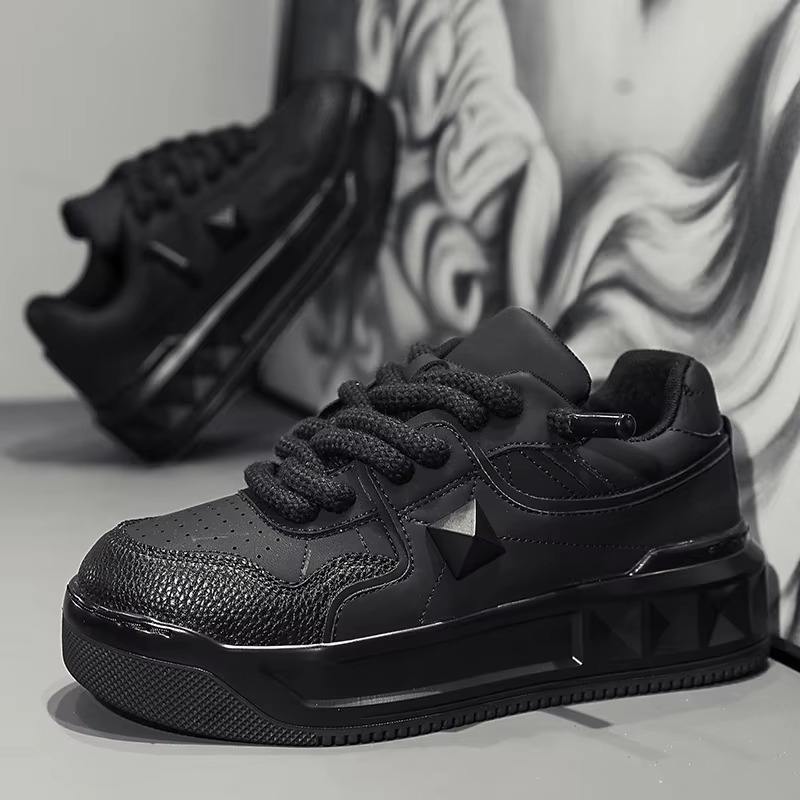 Dropshipping New Hot Sale Luxury Rivet Casual Sneakers Men Chunky Sneakers Shoes Lace up Designer Casual Walking Style Shoes